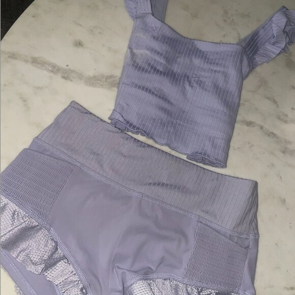 Free People Movement Periwinkle Ruffle Set Size M Like NEW! Barely Worn - Picture 4 of 6